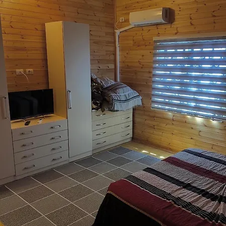 Lägenhet Memcajs Villa Velipojë